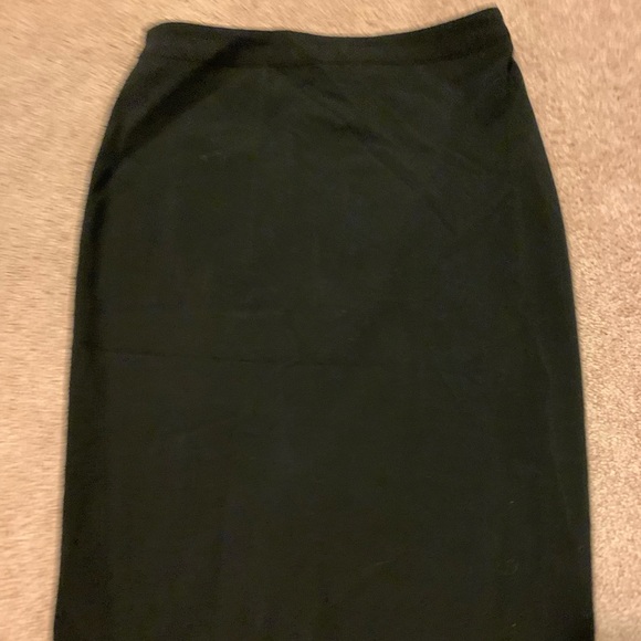 Victoria’s Secret Pencil Skirt - Picture 2 of 5